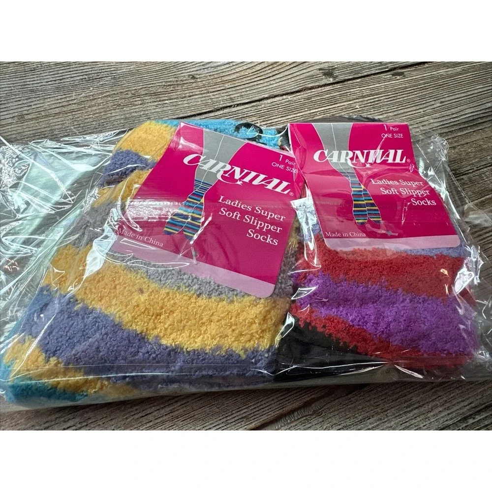 Stocking Stuffer Super Soft Slipper Fuzzy Socks Fun Prints Warm one size‎ NWT